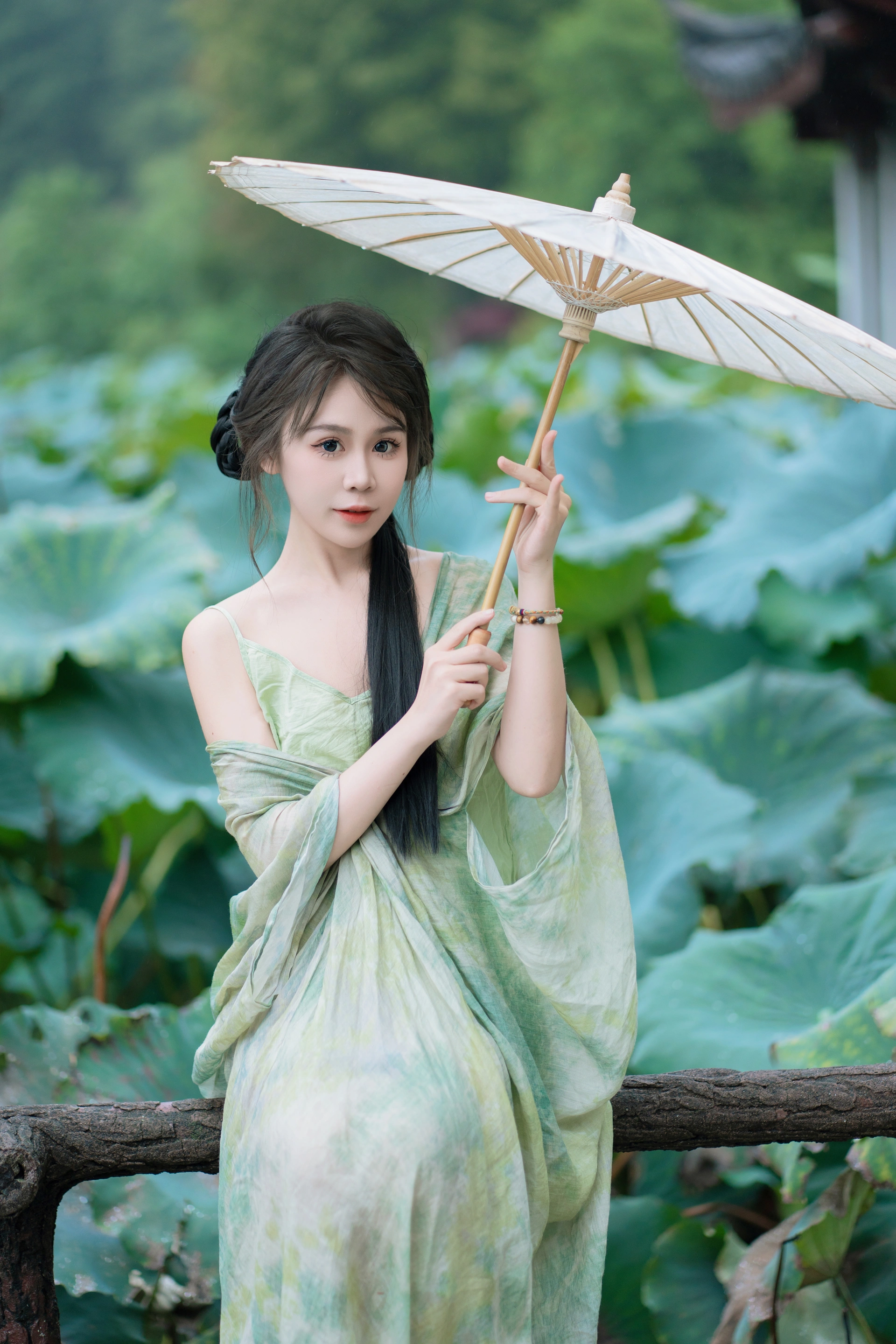 [YITUYU艺图语]2024.12.14 阴雨荷花 泡芙小方 1